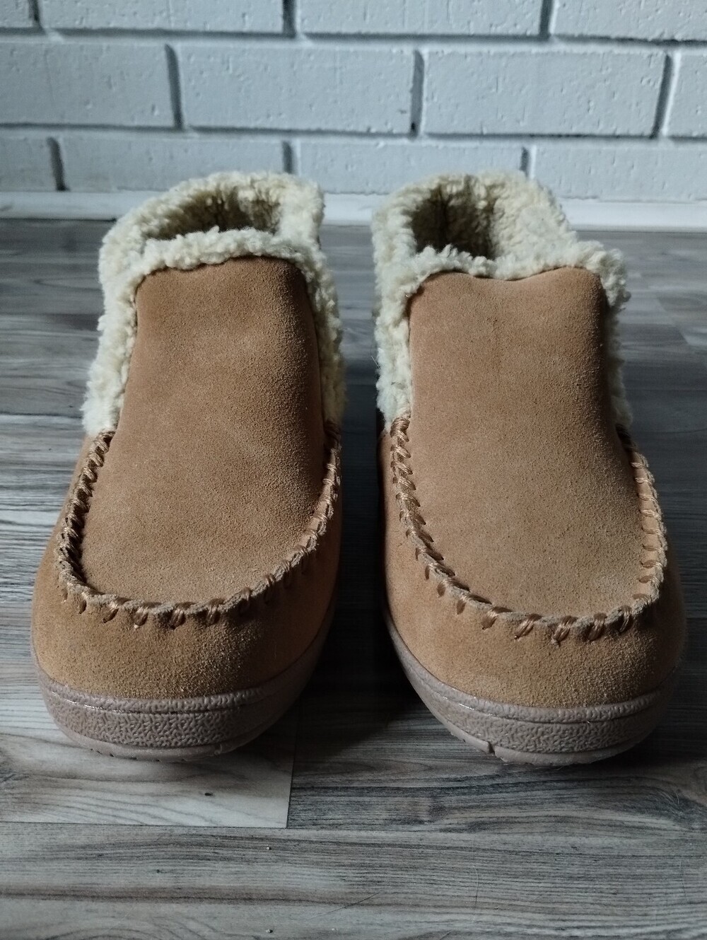 Clarks Mens Tan Suede Leather Sherpa Lined Ankle Bootie Slipper Size 11 - Picture 2 of 5